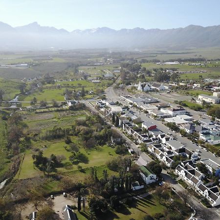 Classic Lodge - Cape Dutch Quarters Tulbagh Bagian luar foto